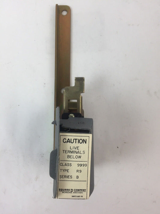 SQUARE D 9999 R-9 TWO POLE ELECTRICAL INTERLOCK FOR 100 & 200 AMP DISCONNECT