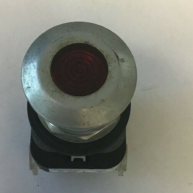 ALLEN BRADLEY 800T-QM24A RED SER T PUSH BUTTON  24VAC/VDC