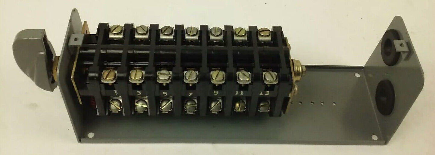 ALLEN BRADLEY H609083-2 ROTARY PILOT SWITCH, SIZE 10, 25A, H609083/2, BUL. 806
