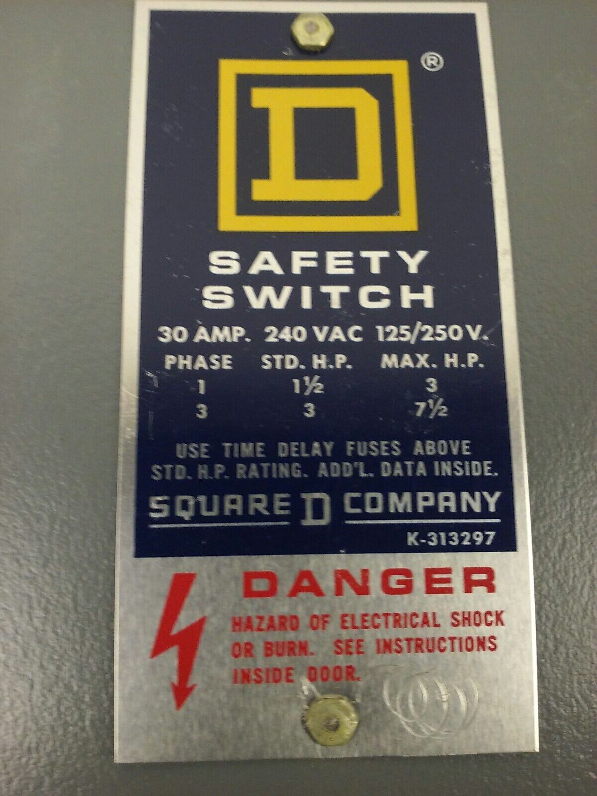 SQUARE D H221NRB SERIES D1 SAFETY SWITCH 30A 240VAC 125/250VDC 2POLE FUSIBLE