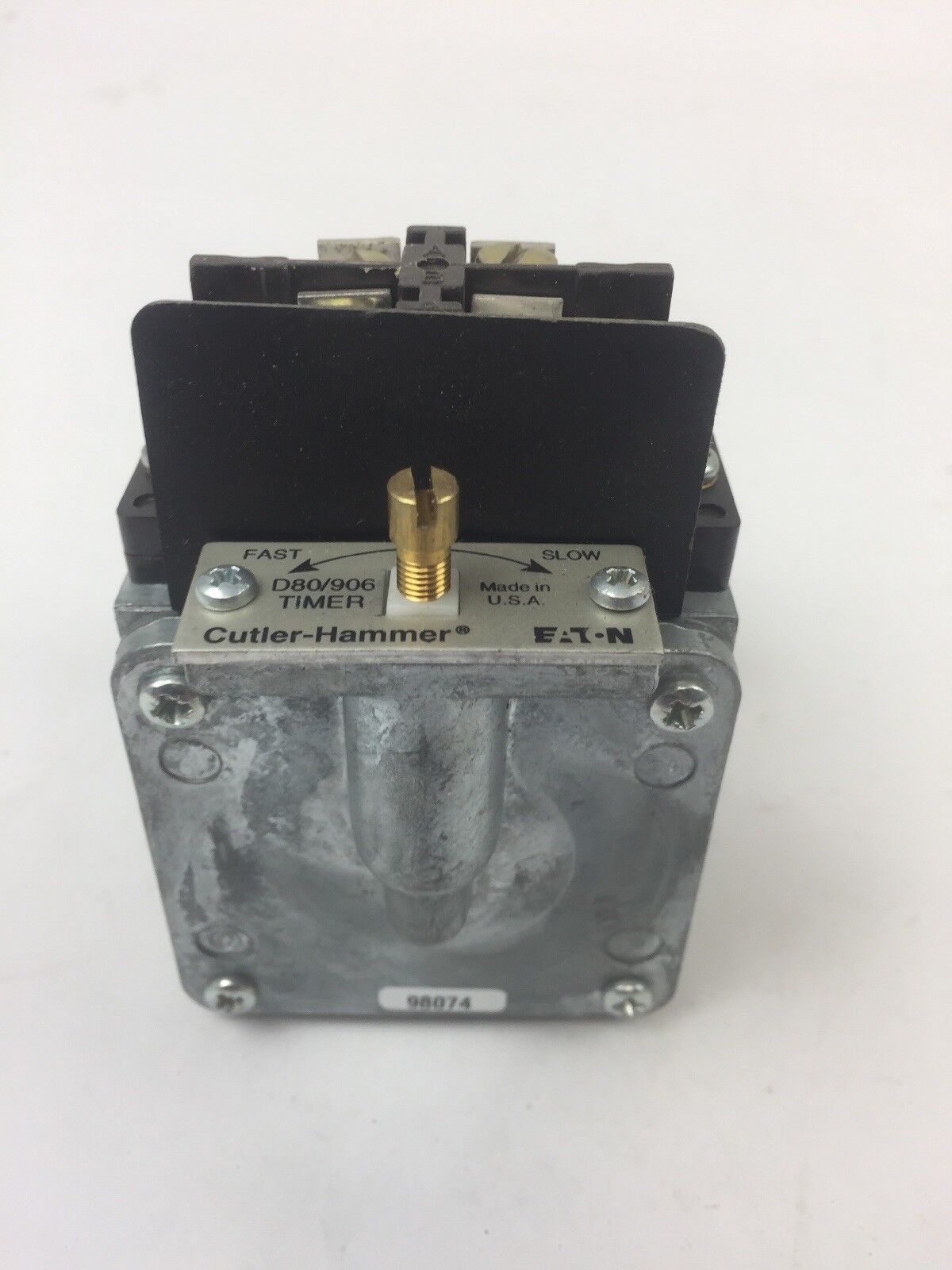 CUTLER HAMMER D80NE1A PNEUMATIC TIMER 440-480V 50/60HZ SERIES A2