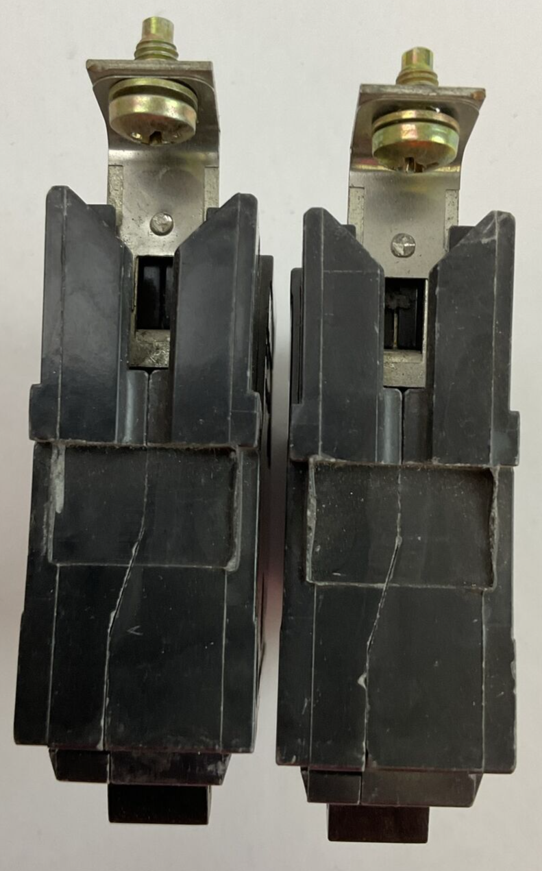 GE THQB1135 35AMP 120/240VAC 1POLE CIRCUIT BREAKER (LOT OF 2)