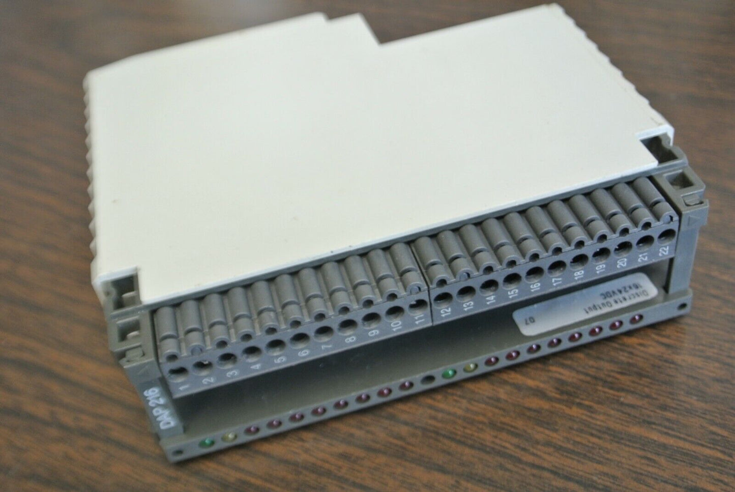 AEG MODICON DAP 216 / AS-BDAP-216 DISCRETE OUTPUT MODULE 16x24VDC