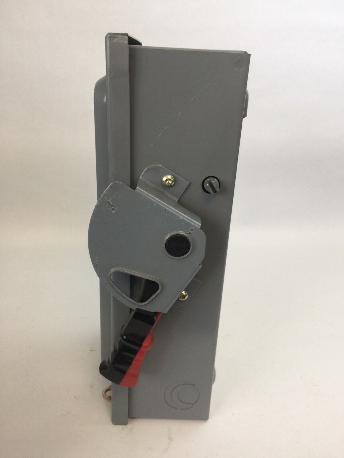SQUARE D HU361EI NON FUSIBLE SAFETY SWITCH 30AMP 600VAC 600VDC SERIES F05 TYPE 1