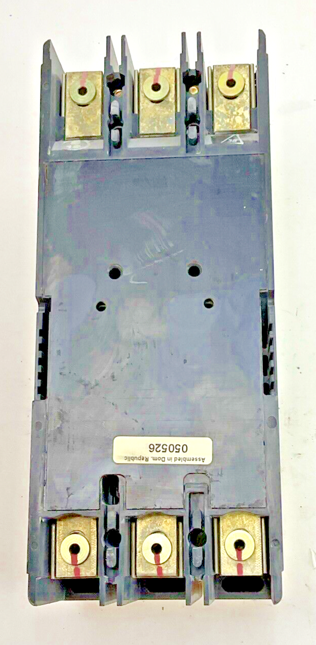 CUTLER HAMMER JD3250F CIRCUIT BREAKER JD 35K 600VAC 250VDC 3POLE