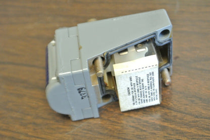 SQUARE D 9007 BO52A Ser. A / HEAVY DUTY LIMIT SWITCH / NEW SURPLUS in BOX