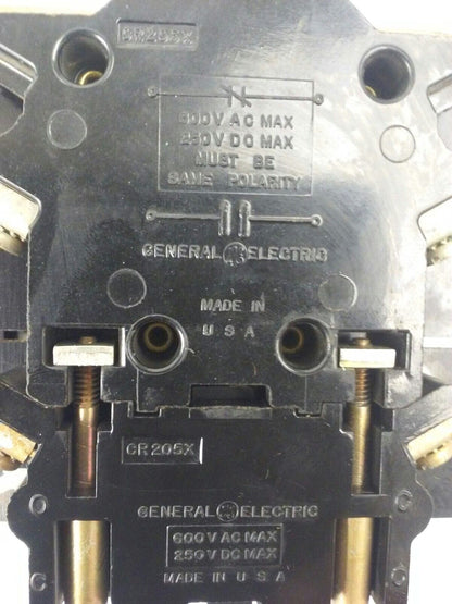 GENERAL ELECTRIC CR208C100DLE, STARTER, 3PH, 600V, 27A, 10HP, SIZE 1, 120V COIL