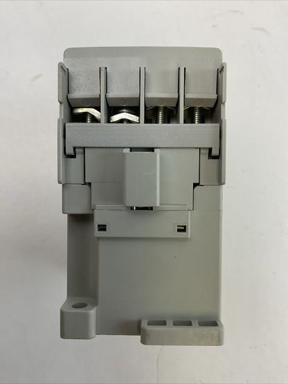 ALLEN BRADLEY 100-C23UEJ01 CONTACTOR SER C 600VAC 30A 15HP 3PH COIL 24VDC