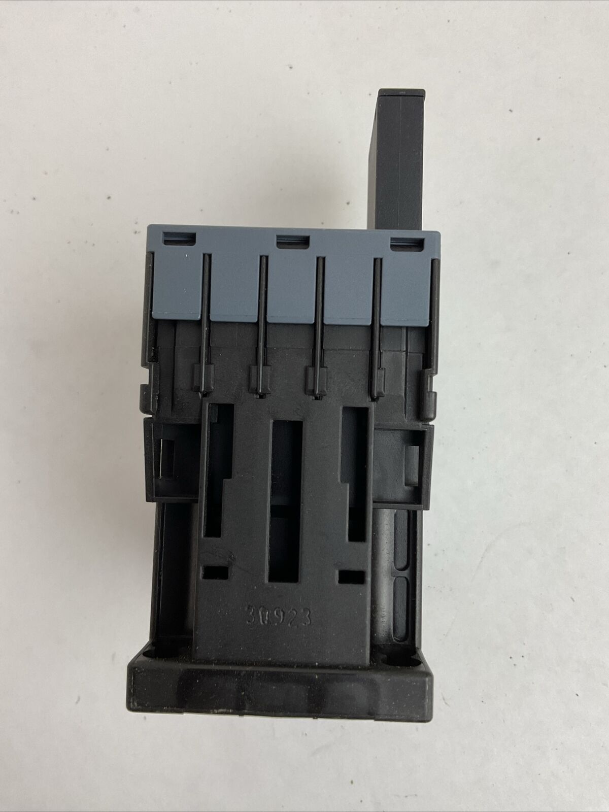 SIEMENS 3RT2016-2BB41 CONTACTOR 600VAC 20A 3PH 7.5HP COIL 24VDC 2000-68500-44100