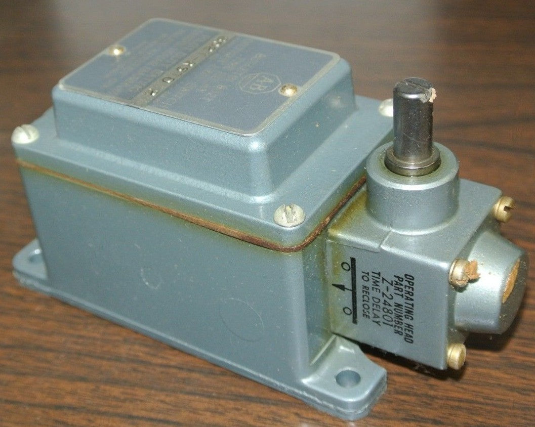 ALLEN-BRADLEY 802T-R5TD Ser. 2 TIME DELAY OILTIGHT LIMIT SWITCH, - NEW SURPLUS