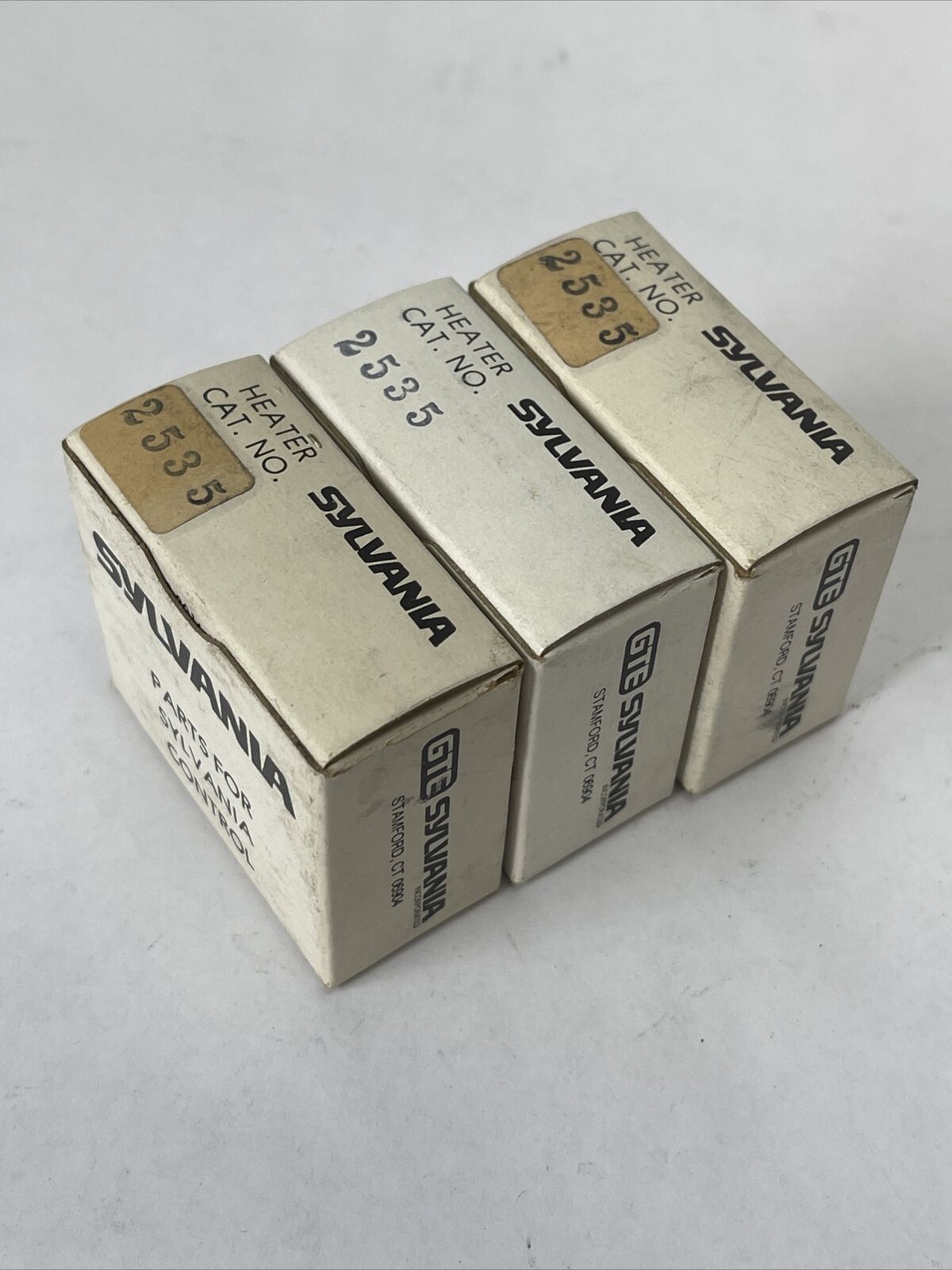 SYLVANIA 2535 HEATER (LOT OF 3)