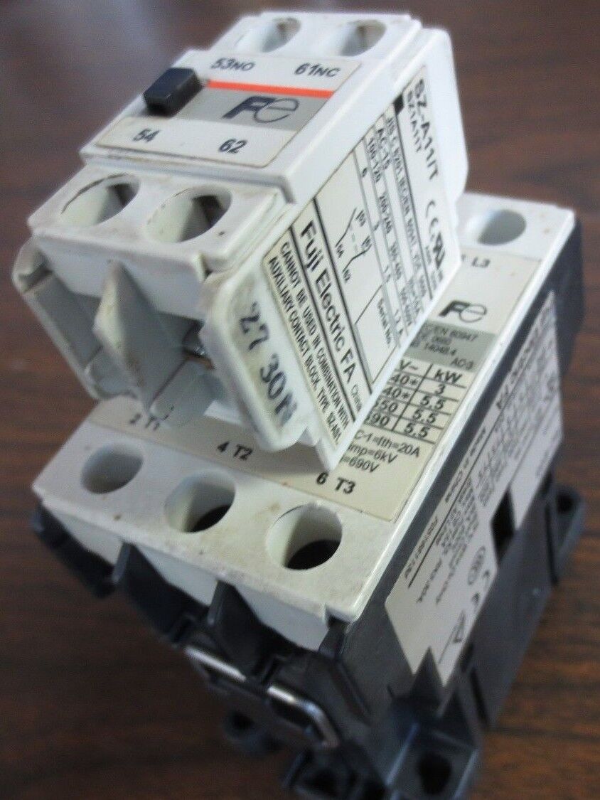 FUJI SC-E03 CONTACTOR w/ SZ-A11/T AUXILIARY CONTACT