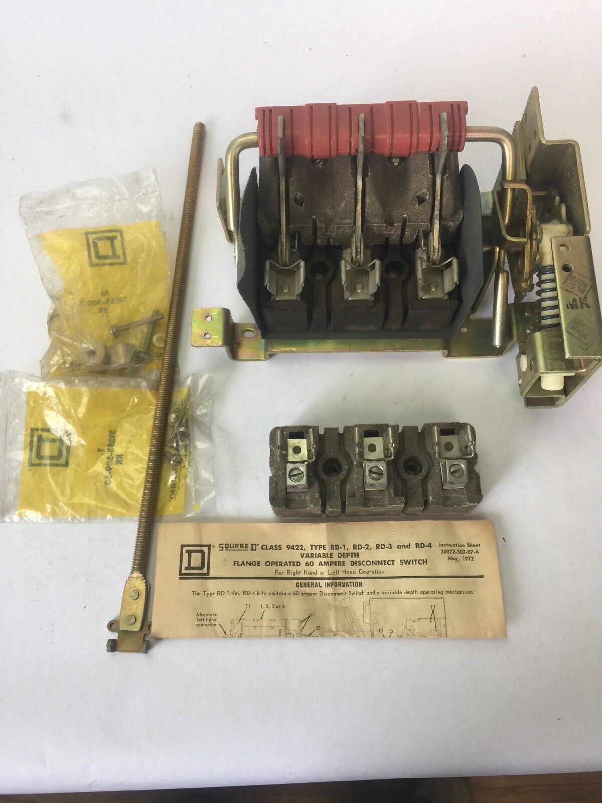 SQUARE D 9422 ARD-12 FLAGE MOUNT 60AMPS DISCONNECT SWITCH 600VAC 250VDC 3 POLES