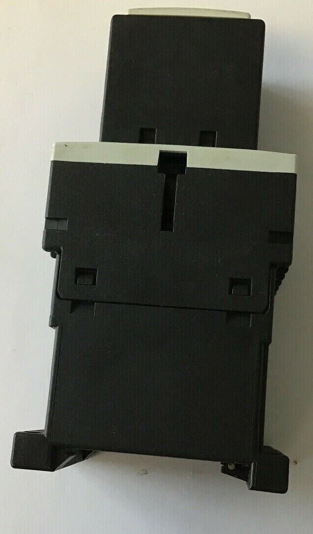 Siemens 3RH1262-1BB40 CONTACT Relay 24VDC Coil W/ 3RH1911-1GA22-3AA1 Aux.Contact