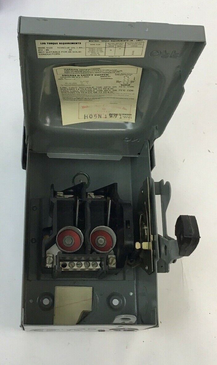 SQUARE D D-211-NRB SAFETY SWITCH 30AMP 120/240VAC 3PH 3HP MAX. SER.E1 RAINPROOF