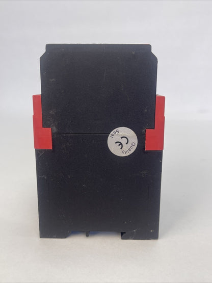 TELEMECANIQUE XPSAMF5142 RELAY 24V