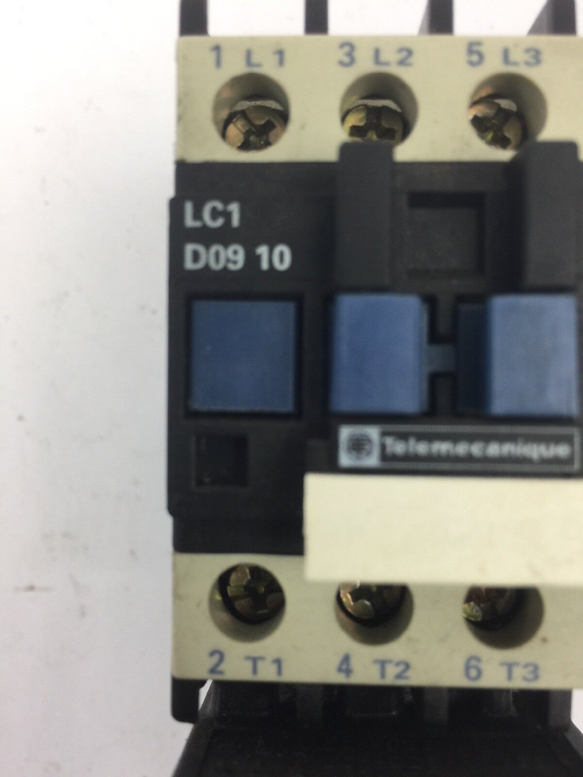 TELEMECANIQUE LC1 D09 10 CONTACTOR 600 VAC 3 PHASE W/ LR2 D1307 OVERLOAD RELAY