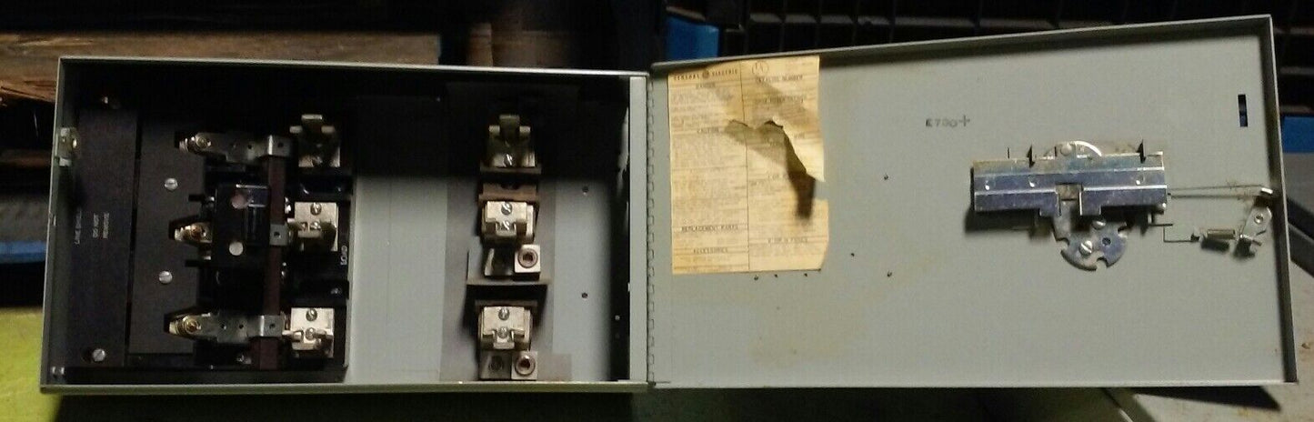 GE General Electric QMR THFP324 200 Amp, 240VAC, 3-Pole Panelboard SWITCH Unit