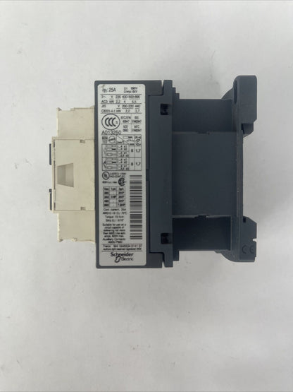 TELEMECANIQUE LC1 D09 CONTACTOR 25A 600VAC 7.5HP COIL 24V 50/60HZ