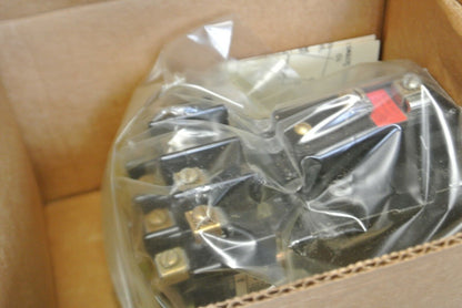 ALLEN-BRADLEY 700-BR400A1 / TYPE BR AC CONTROL RELAY / 4 NO / 120V / NEW SURPLUS