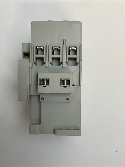 ALLEN BRADLEY 100-C30EJ01 CONTACTOR SER C 600VAC 55A 25HP 3PH COIL 24VDC