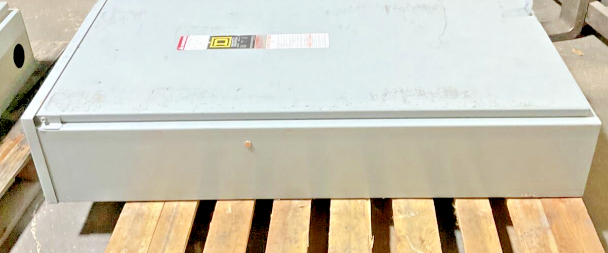 SQUARE D HU365R SAFETY SWITCH SER.E2 400A 600V TYPE 3R **PLASTIC HANDLE BROKEN**