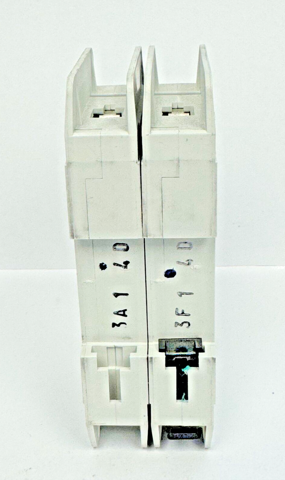 ALLEN-BRADLEY - 1489-A2D040 SER. A - BREAKER - 2P, 4 A, 277 V