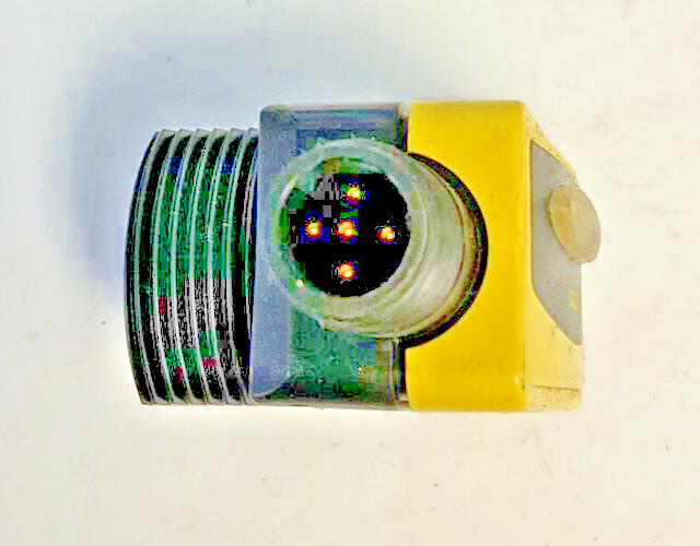 BANNER QS30FF600Q PHOTOELECTRIC SENSOR 10-30VDC ***LOTOF2***
