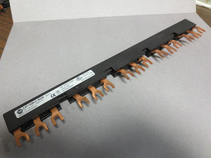 ALLEN-BRADLEY 140M-C-W545 Ser. A - CONTACT BLOCK / BUSBAR - BUS BAR