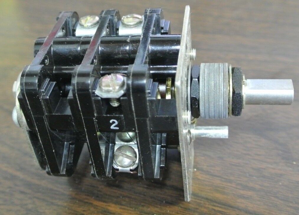 ALLEN-BRADLEY 908531 ROTARY PILOT SWITCH - SPECIAL - BULLETIN 806 - NEW SURPLUS