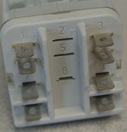 ALLEN-BRADLEY 700-HB32A1-1 Ser. A / TYPE H CONTROL RELAY / 10A / NEW SURPLUS