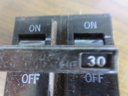 GE THQL2130 Q-LINE CIRCUIT BREAKER COMMON-TRIP - 30A, 120/240V, 2-POLE