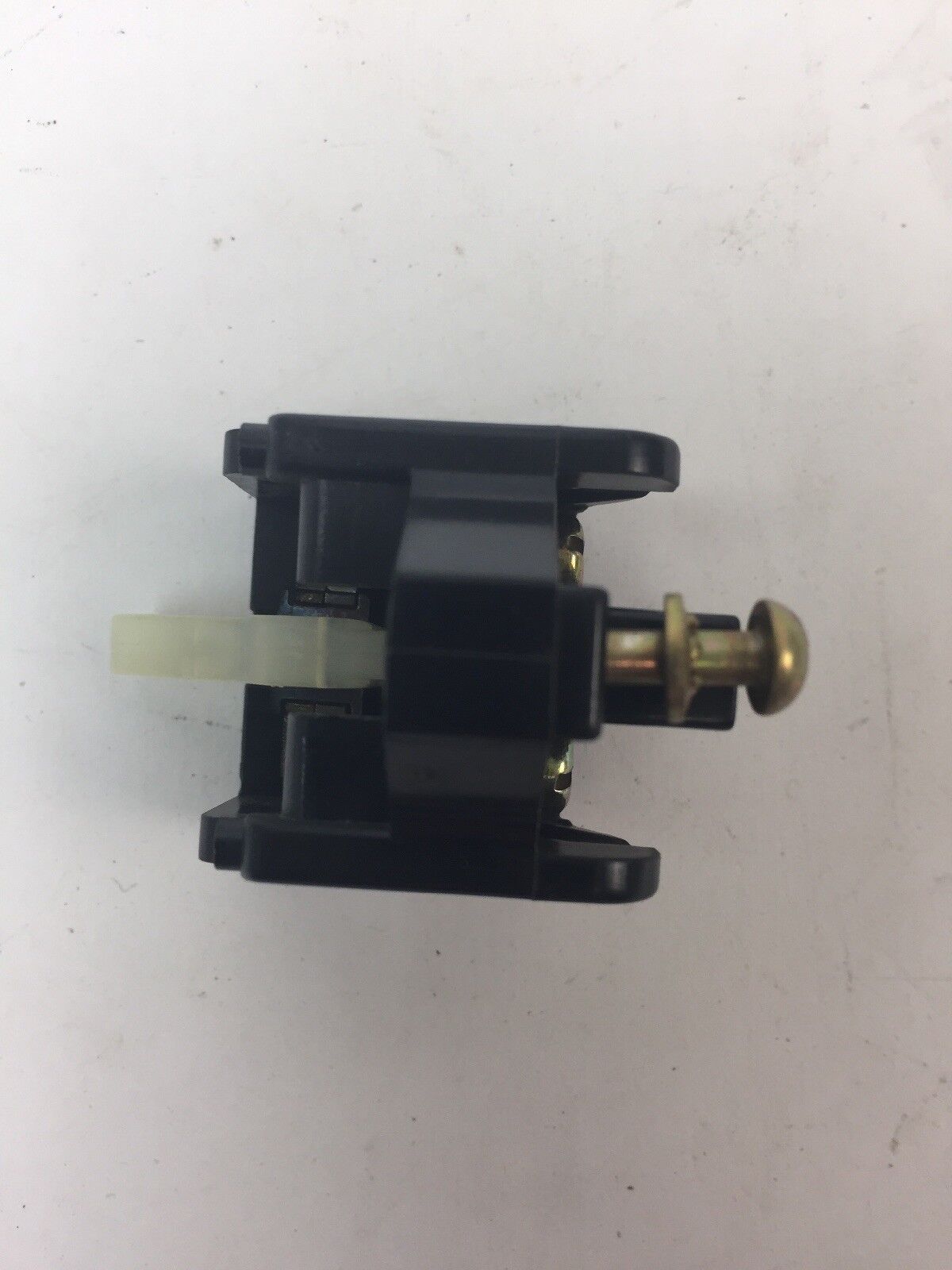 ALLEN BRADLEY 1495-G1 AUXILIARY CONTACT BLOCK N.C. CONTACT SIZE 1 & 2 SERIES L