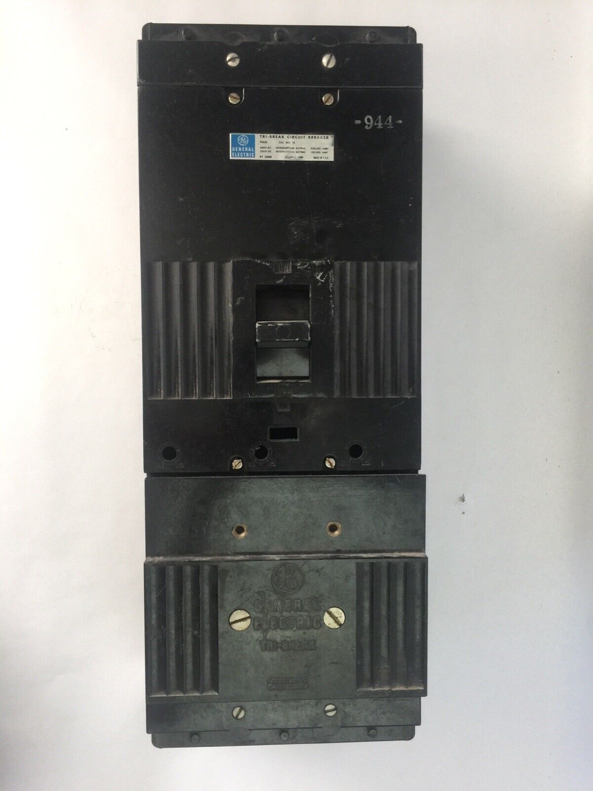 GE TB83F TRI-BREAK CIRCUIT BREAKER 600VAC 200,000AMP 250VDC 100,000AMP A6MB FUSE