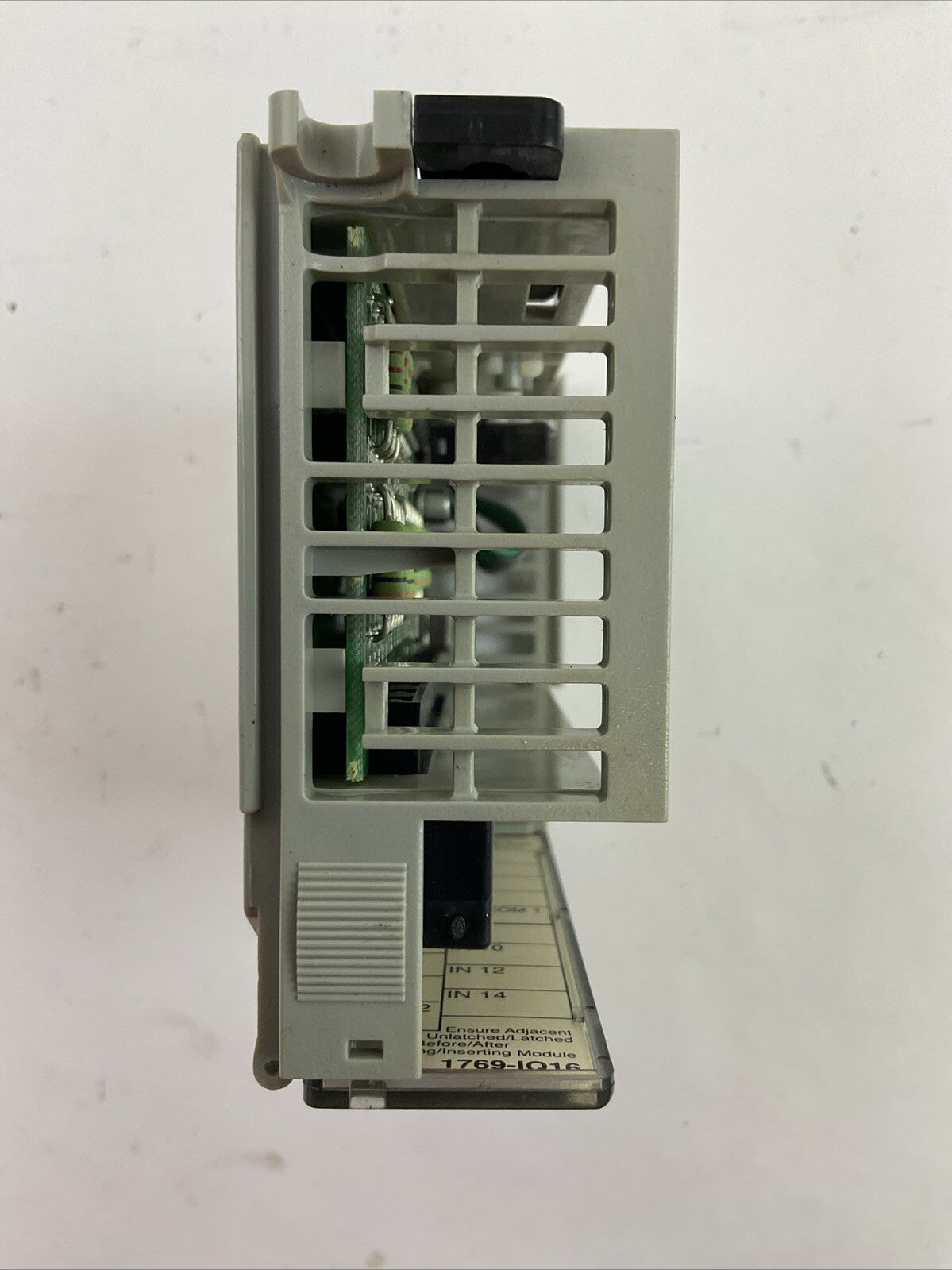 ALLEN BRADLEY 1769-IQ16 SER A REV 1 F/W REV 1.1 COMPAT I/O 16PT INPUT MODULE