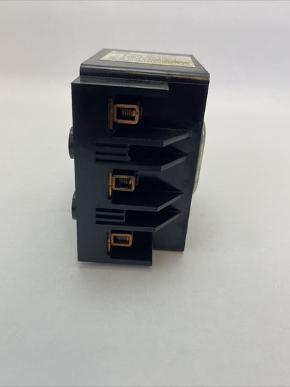ARROW HART CP-333 PULL-OUT UNIT MISCELLANEOUS SWITCH 30A 240V 7.5HP