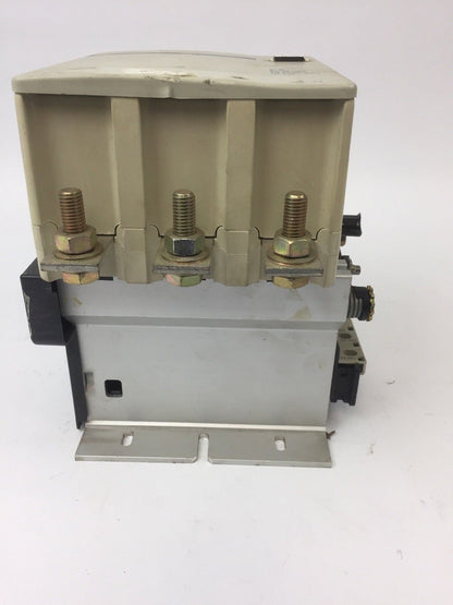 TELEMECANIQUE SQUARE D LC1F330 CONTACTOR 370A 600VAC 250HP LX1 FH 1272