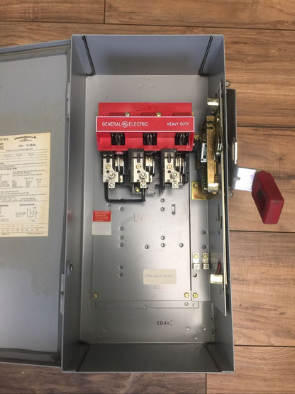 GE THN2261MDC MOD 7 NON FUSIBLE SAFETY SWITCH 30A 250/600VDC 3P 15HP TYPE 1,12