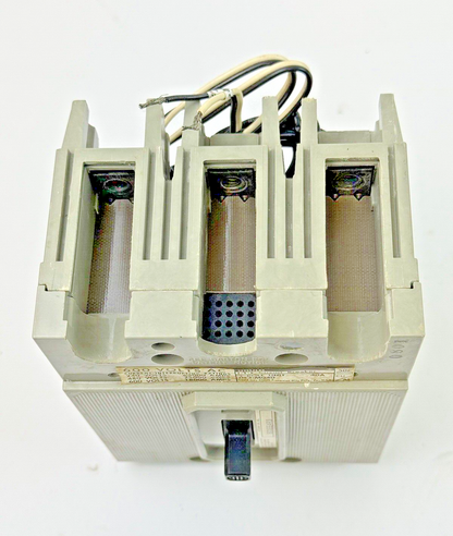 GOULD - HE3M040 - CIRCUIT BREAKER - 40A/3 POLE/600VAC & S01EE4R3 SHUNT TRIP