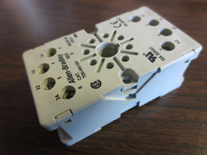 ALLEN-BRADLEY 700-HN100 Ser. D SOCKET BASE