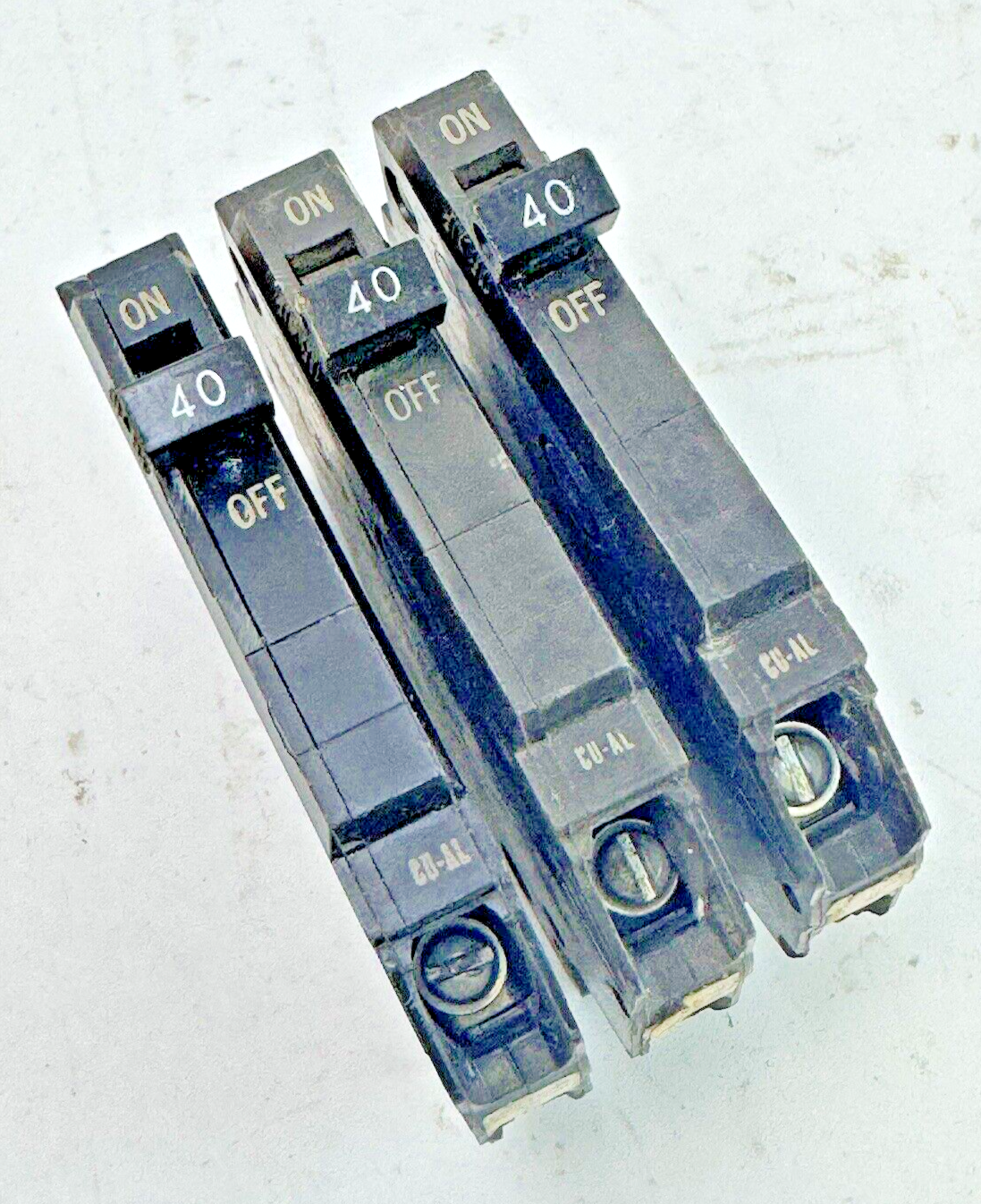 GE **LOT OF 3** - TQP140 - CIRCUIT BREAKERS - 1 POLE, 40 A, 240 VAC, TYPE TQP