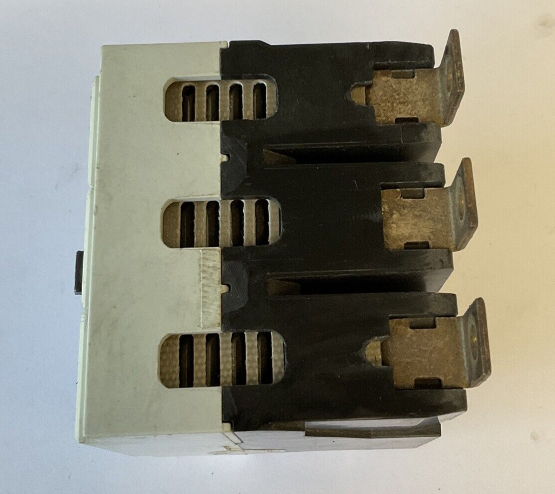 WESTINGHOUSE GDB 14K CIRCUIT BREAKER 70A 480VAC 3POLE 50/60HZ GDB3070