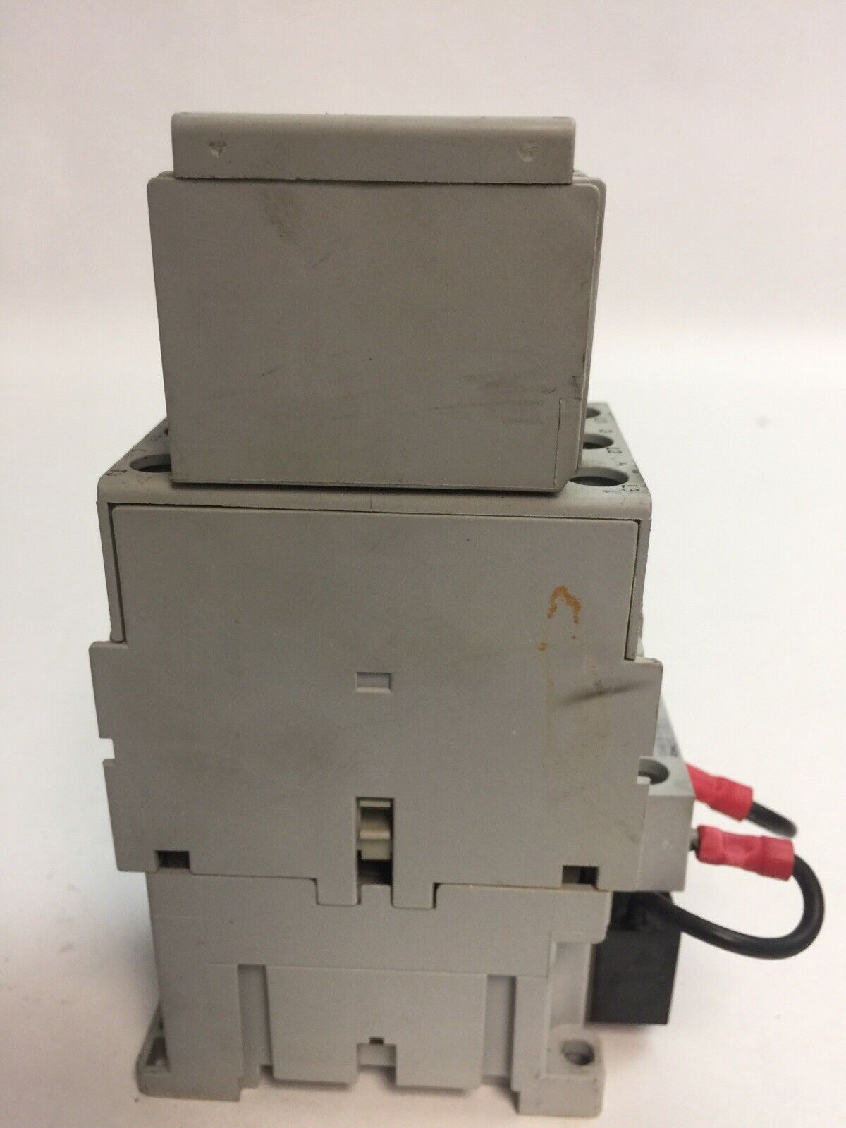 ALLEN BRADLEY 100-C37*00 CONTACTOR SER C 60A 600VAC COIL 120/110V 60/50HZ 100-F