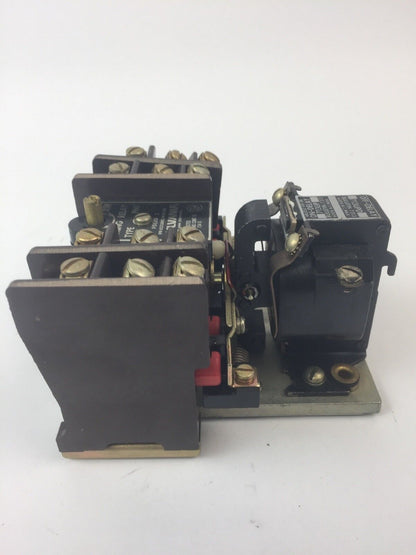 SYLVANIA 713UPG76 A.C. PNEUMATIC TIMING RELAY 10A 600VAC COIL 110-120V 60HZ