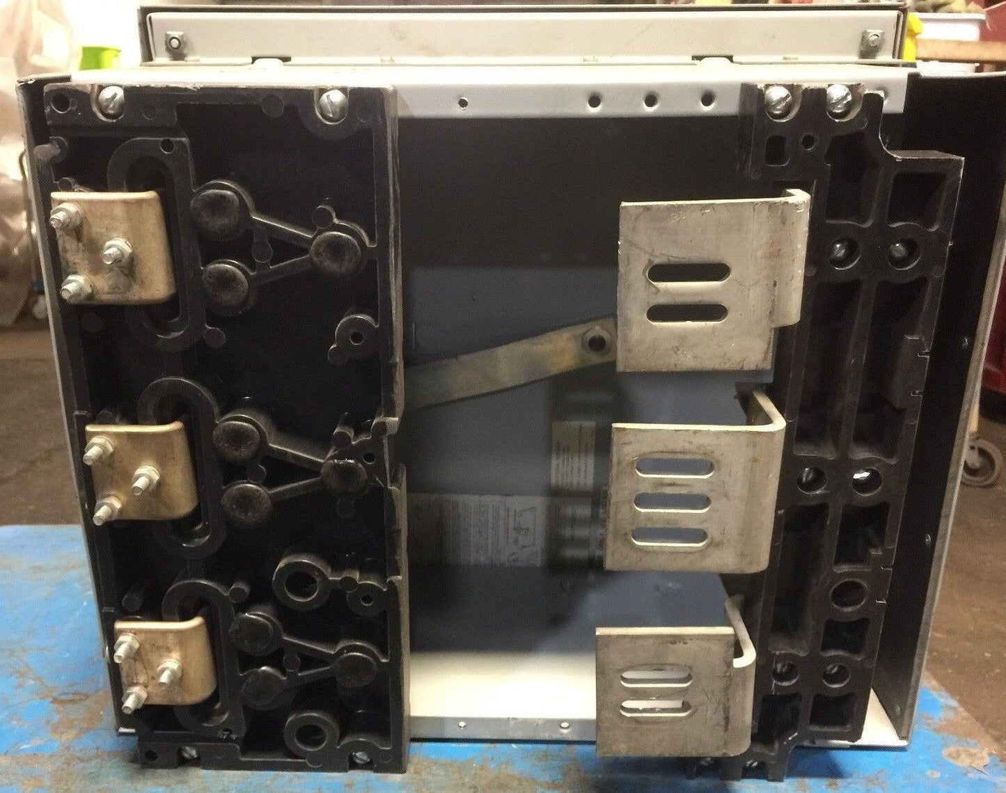 SIEMENS VMS325T VACU-BREAK SWITCH 400 AMP 240V MAX SERIES A 3 POLE 3 PHASE