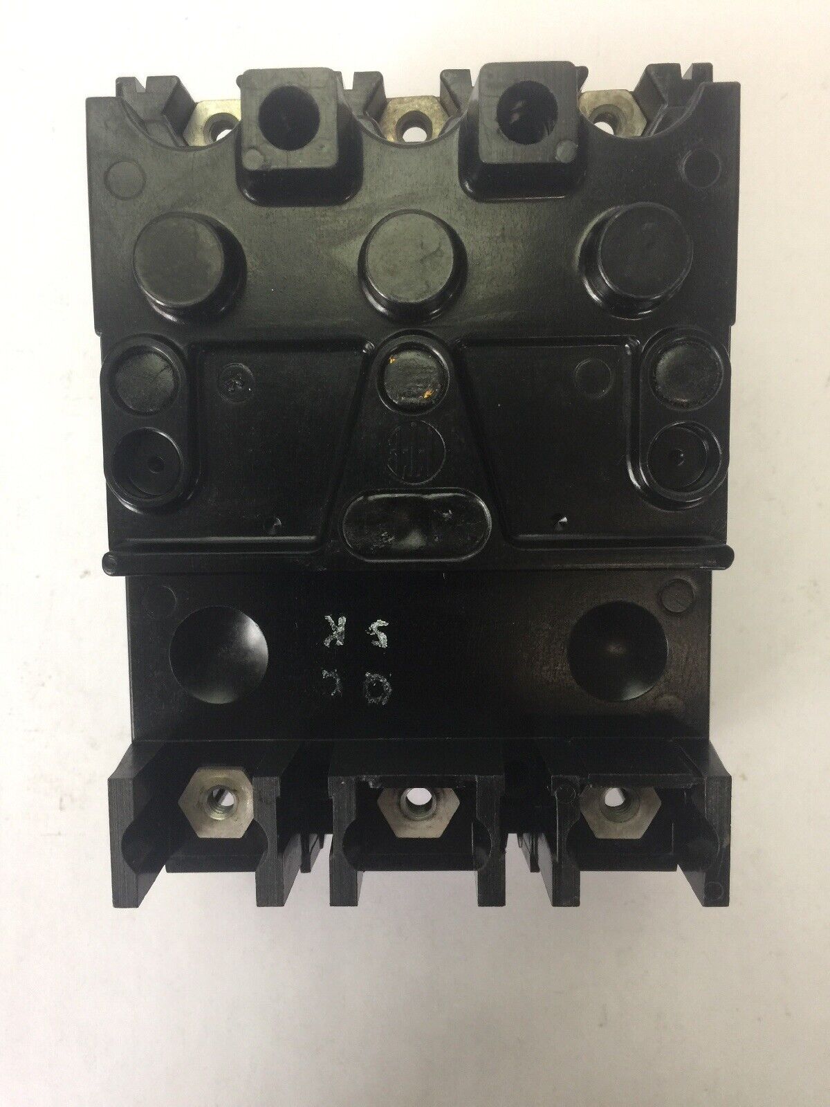 ITE EH3-B030 CIRCUIT BREAKER 480VAC 30AMPS 3 POLE