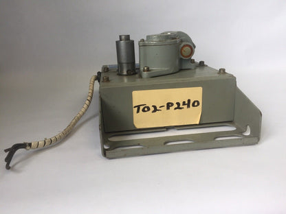 GOULD I-T-E TELEMAND T02-P240 240V 5A ELECTRICALLY OPERATED MECHANISM FOR MOLDED