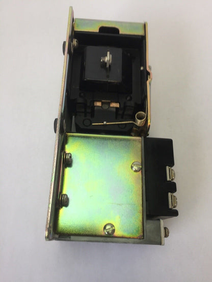 ALLEN BRADLEY 849-Z0D32 PNEUMATIC TIMING RELAY 600VAC 21A244 COIL 120V 60HZ