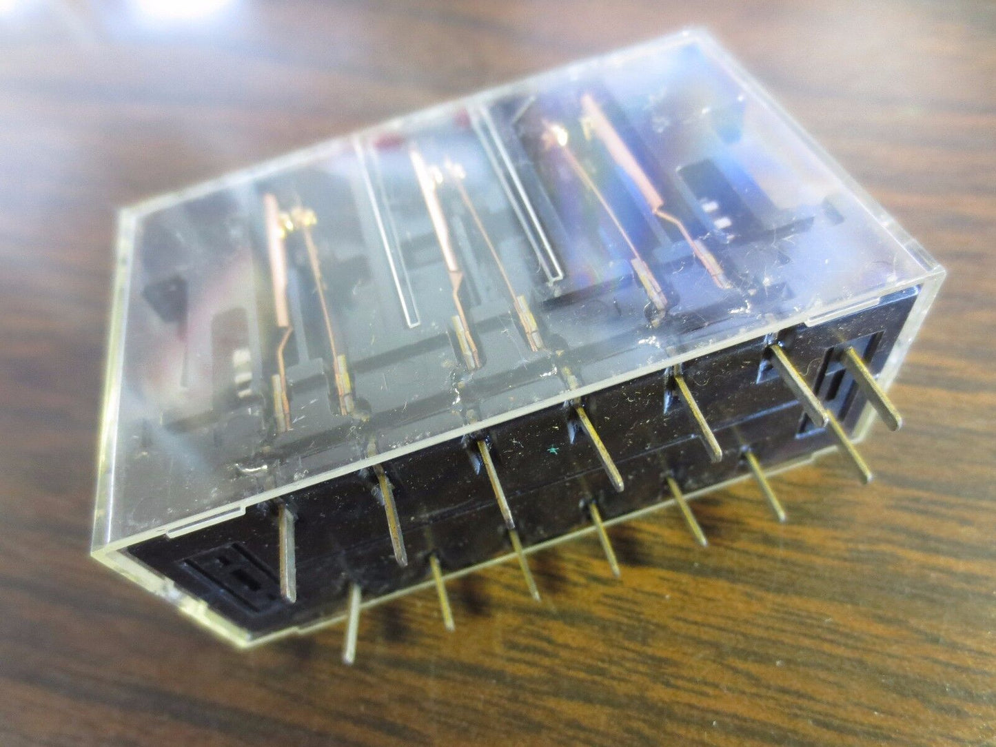 OMRON G7S-4A2B RELAY - 24VDC, 240VAC, 3A