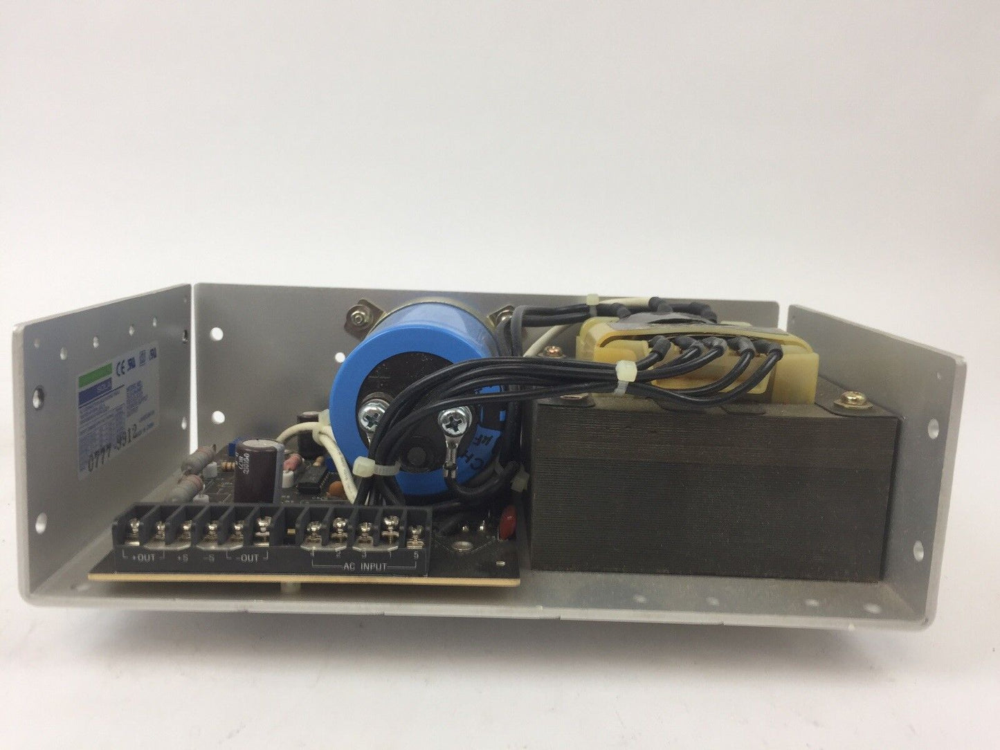 SOLA SLS-24-048T REGULATED POWER SUPPLY 240VAC 63HZ OUTPUT 24VDC